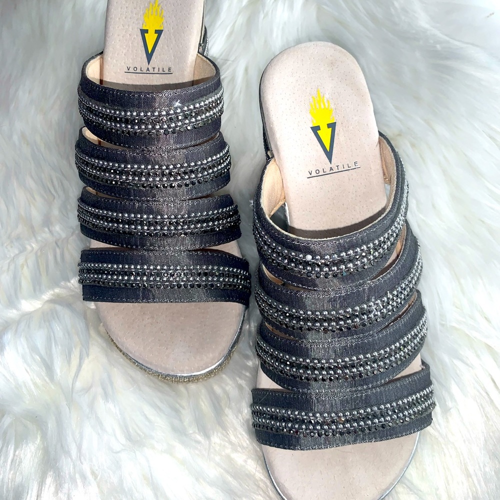 Size 7 Volatile Sandals